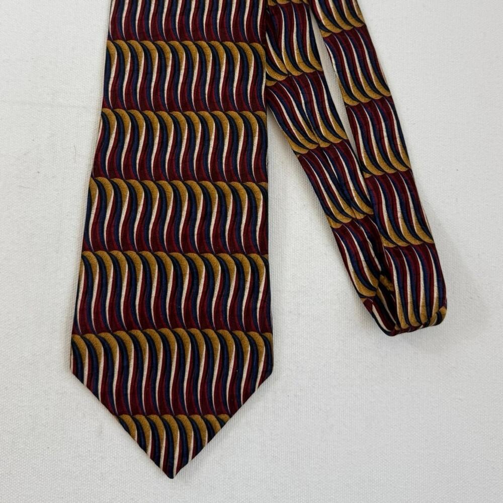 Oscar de la Renta 100%‎ Silk Designer Tie Burgundy & Gold Wave Pattern